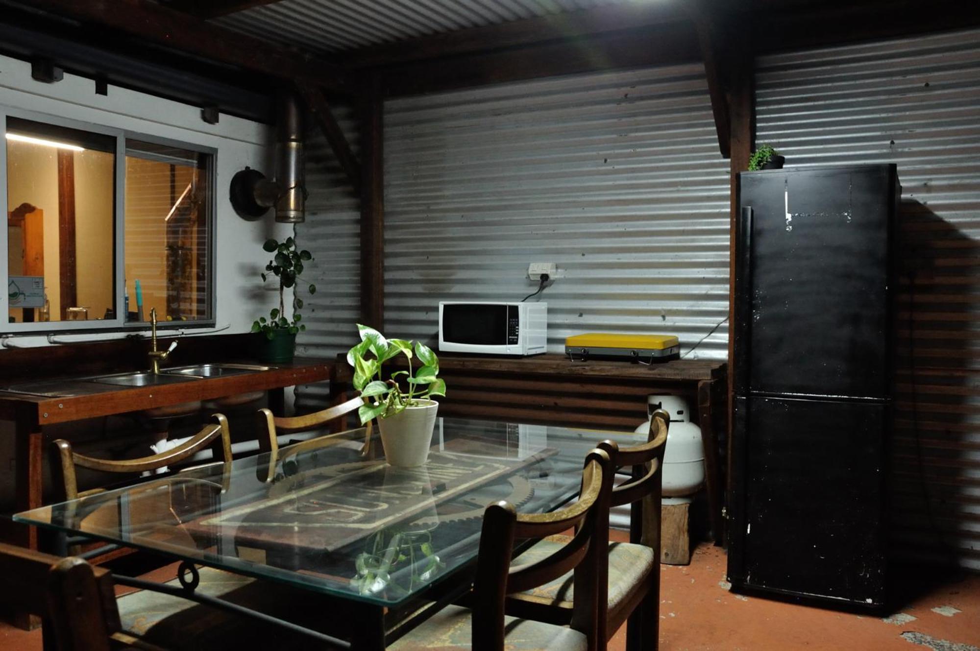 Donn4254s2 - Wilga Farm - Shearer's Shack - Double Apartment Boyup Brook